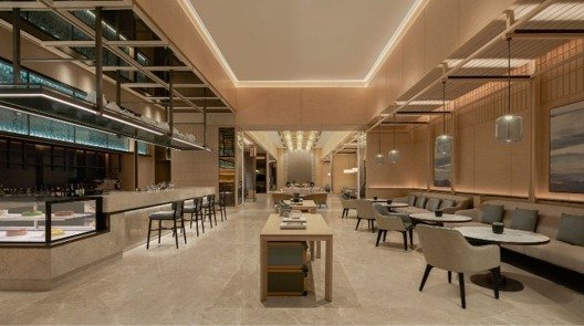 Hotel restaurant and lounge seating area